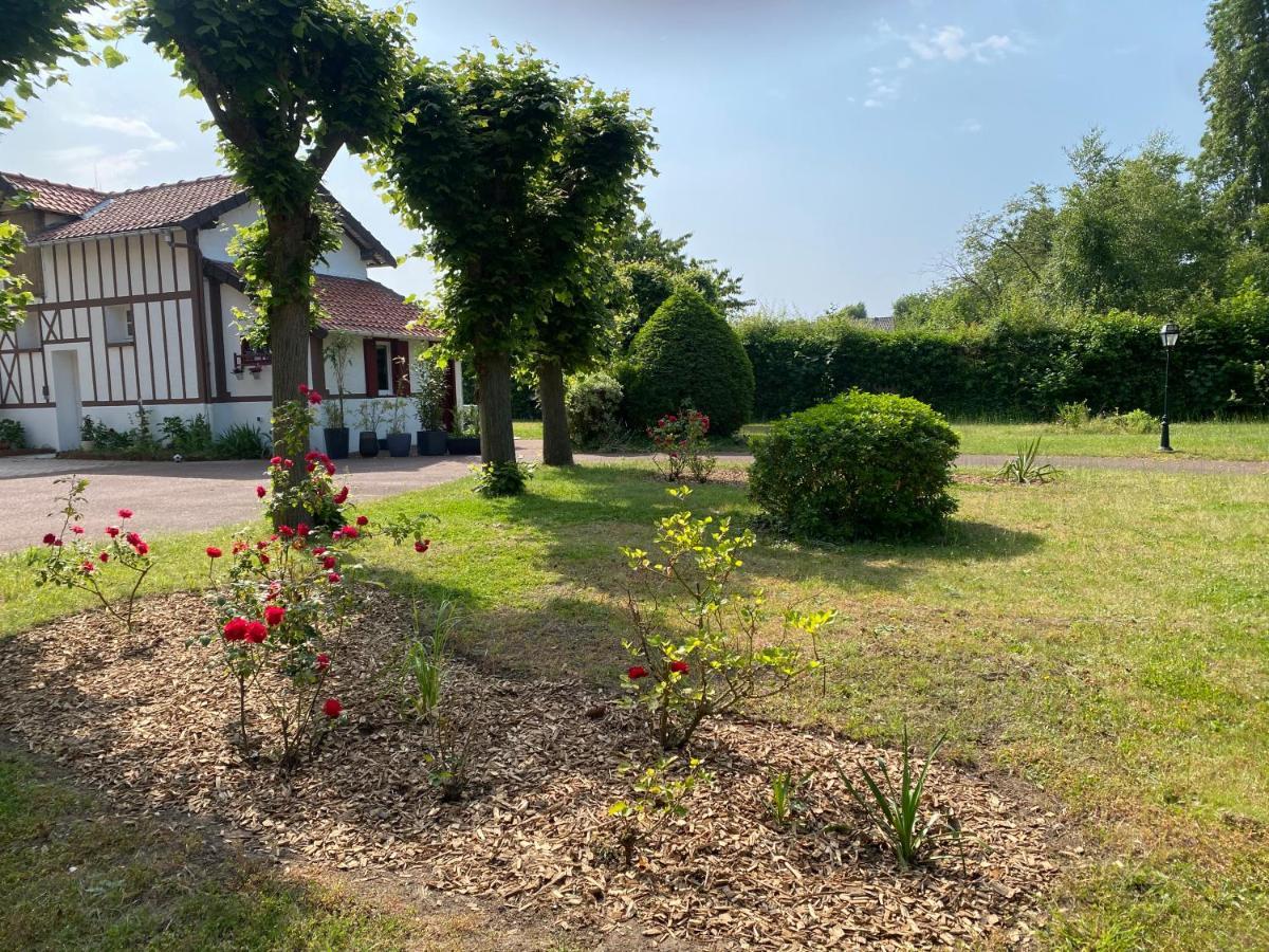 Studio Epicea Avec Jardin Dans Charmante Propriete Méry-sur-Oise Esterno foto